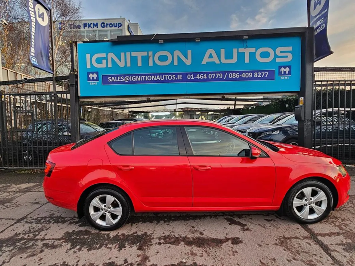 Skoda Octavia Ambition 1.2tsi PETROL, Ambition MOD - Image 2