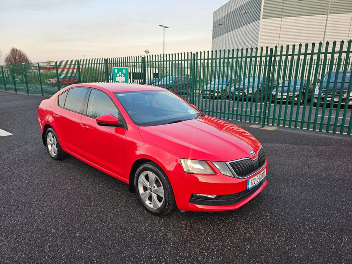Skoda Octavia Ambition 1.2tsi PETROL, Ambition MOD - Image 3