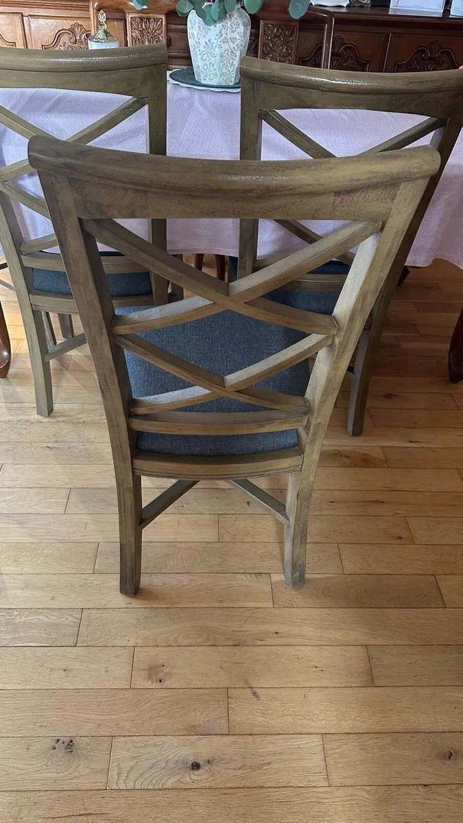 6 dining chairs - Image 1