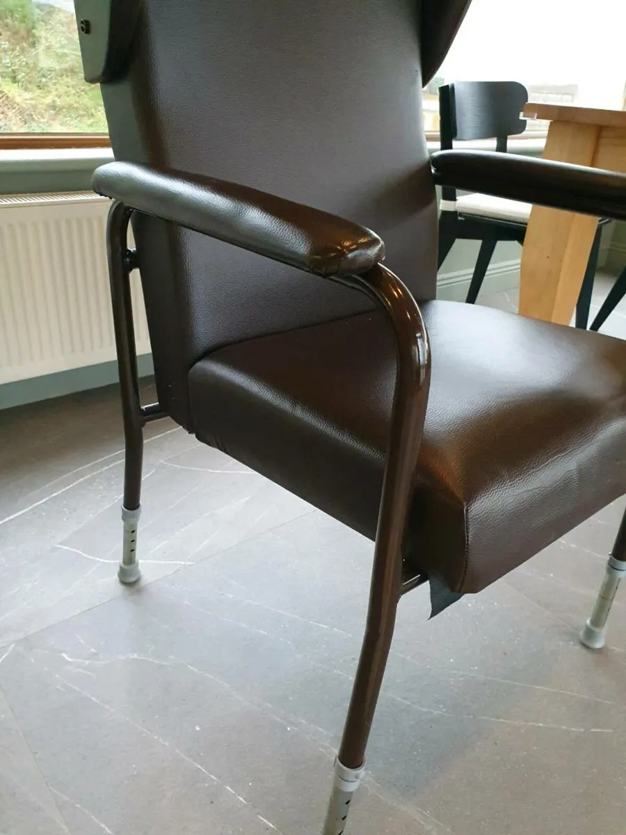 Orthopedic Chair - Image 4