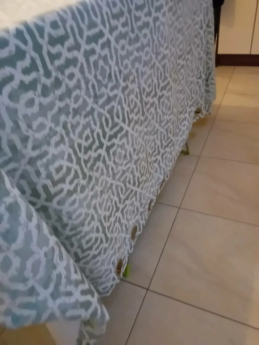 PAIR HEAVY LINED CURTAINS AS NEW - Image 1