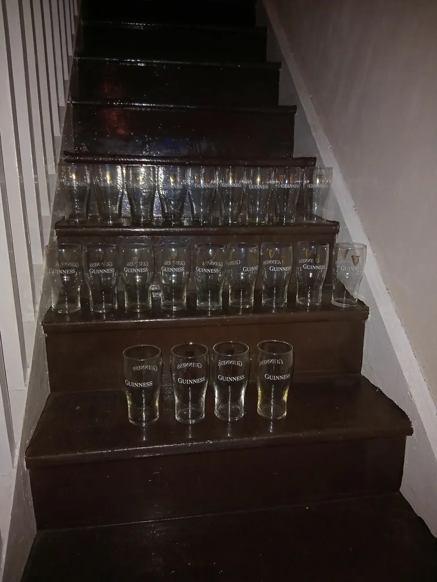 22 GUINNESS PINT GLASSES