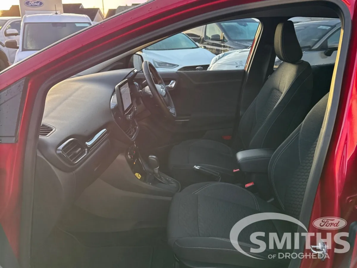 Ford Puma TITANIUM 1.0T 125PS AUTO *WINTER PACK* - Image 3