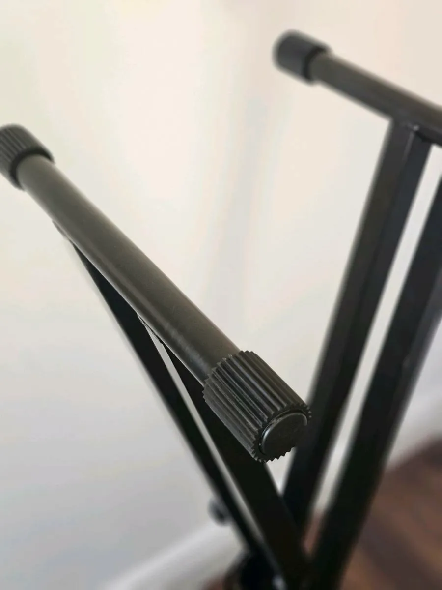 Keyboard stand - Image 1