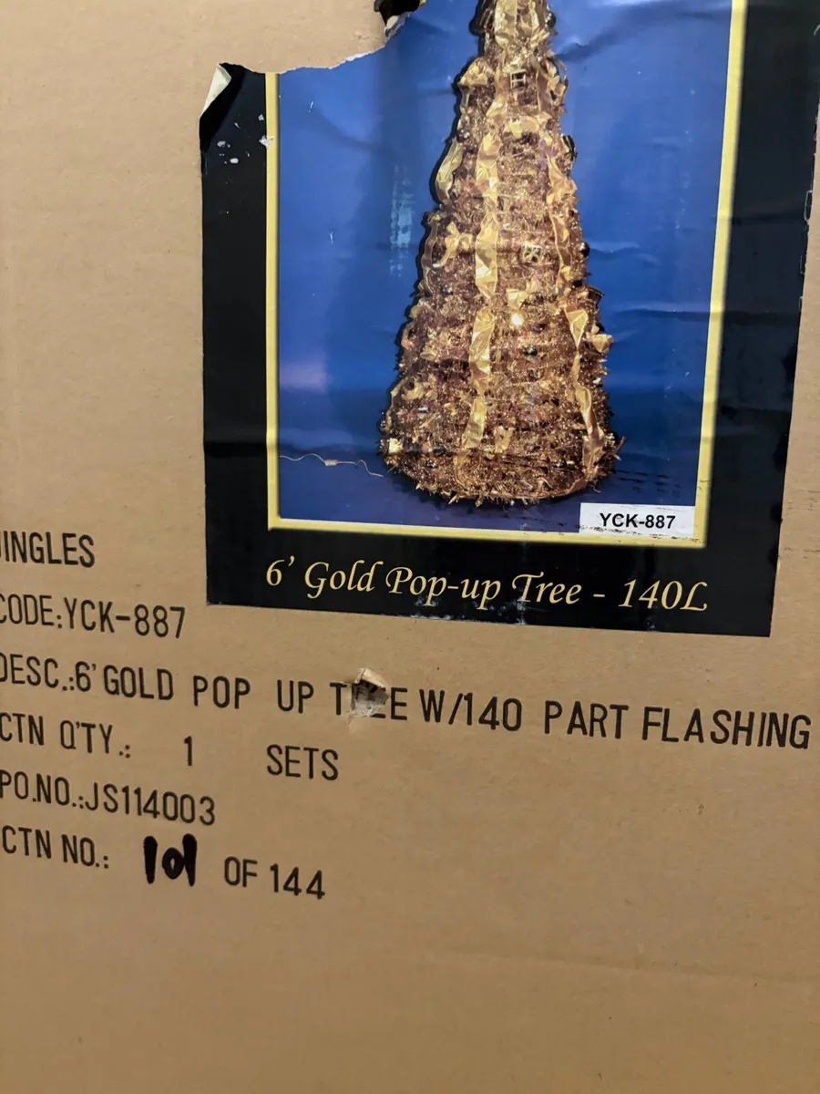 Christmas Tree- Gold pop up - Image 2