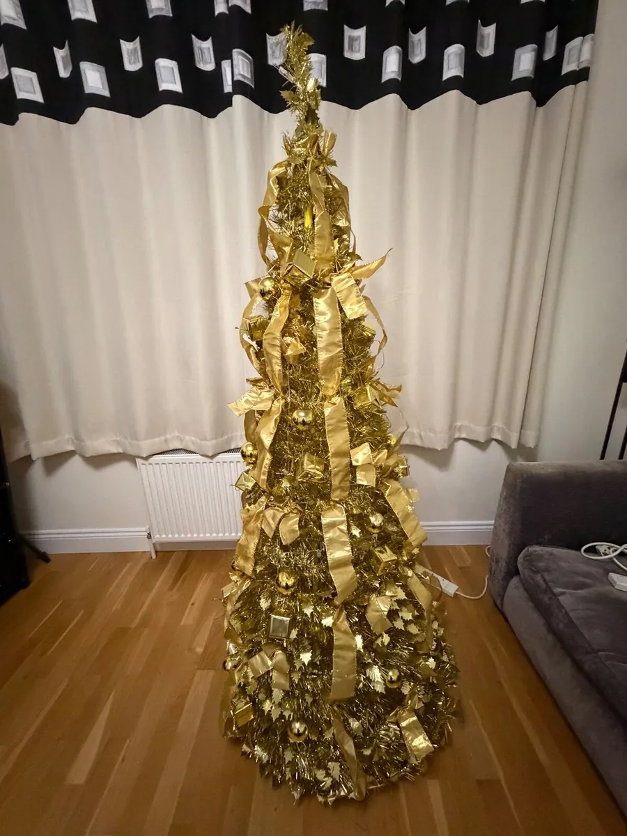 Christmas Tree- Gold pop up - Image 1