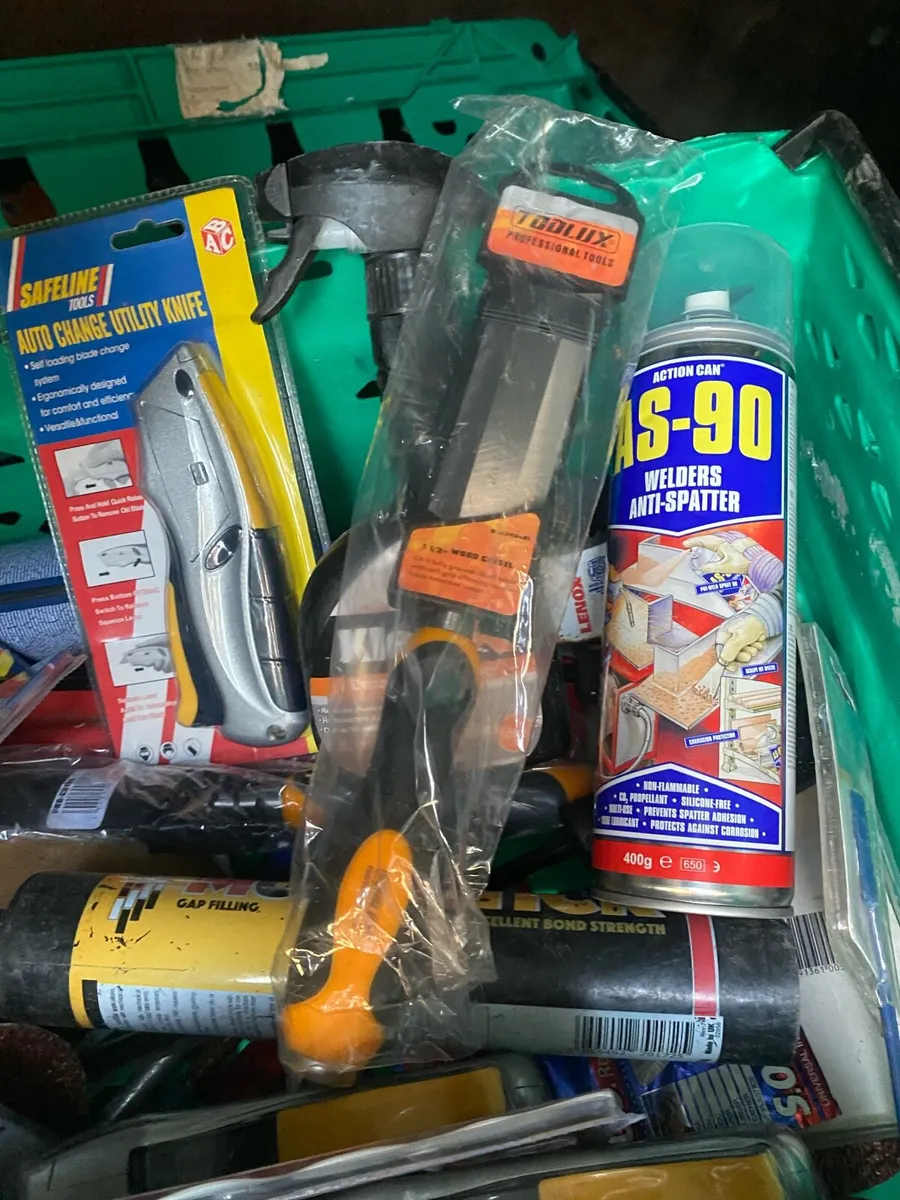 Hardware stock - Image 1