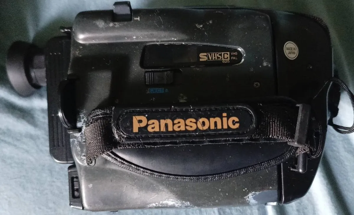 Panasonic NV-S70B PalmCorder for Parts/Repair - Image 1
