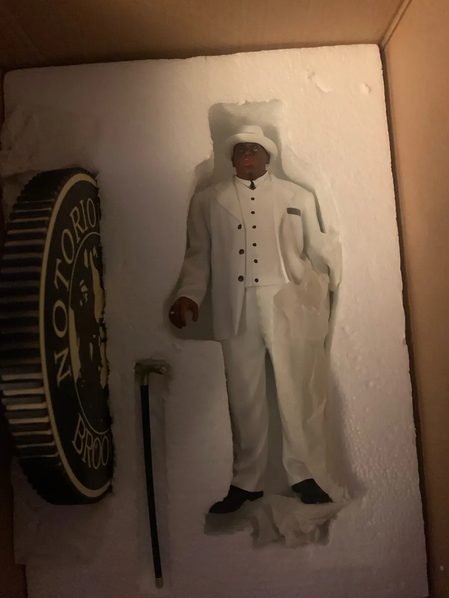 Biggie figure  new - Image 3