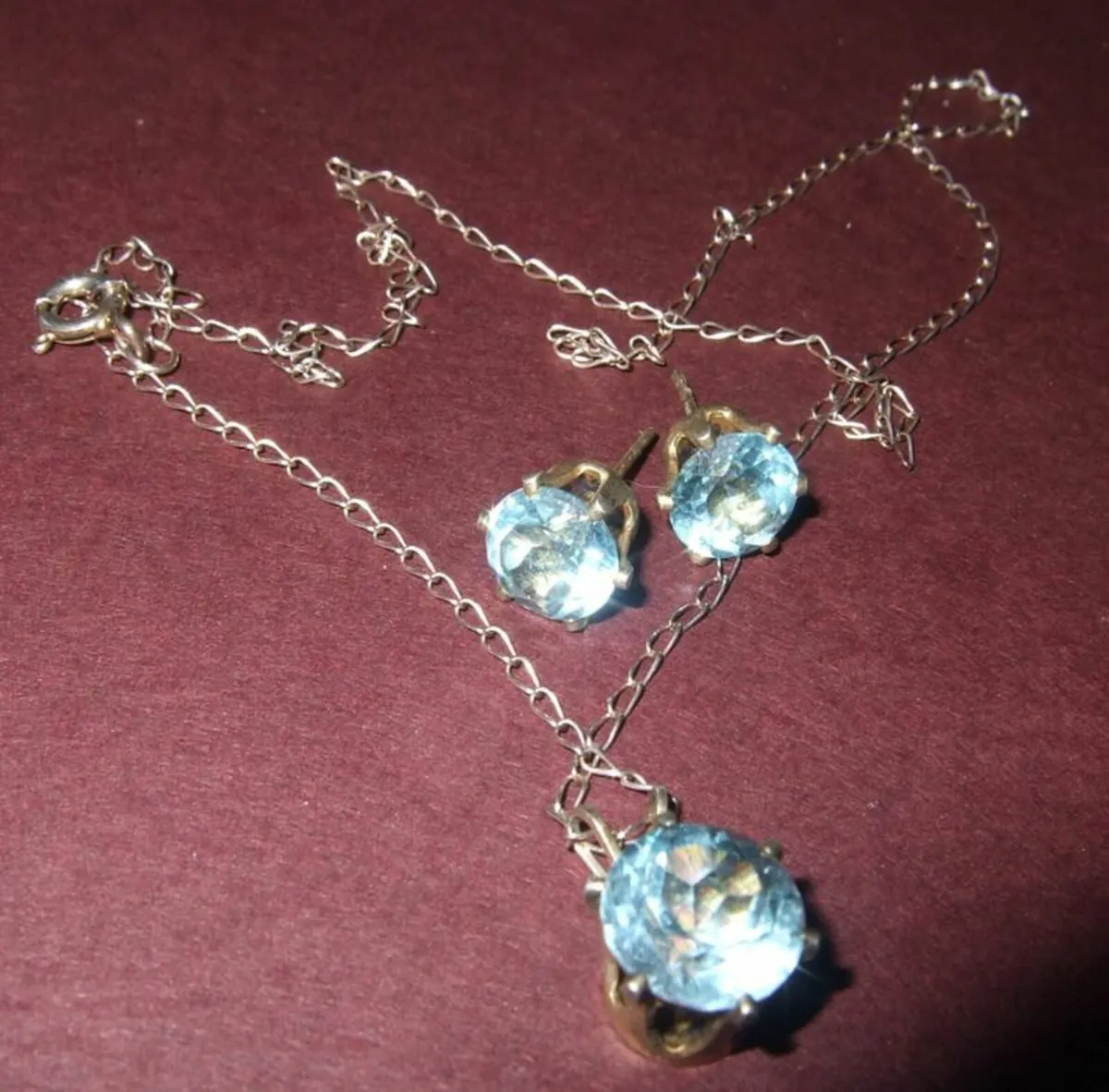 Vintage Hallmarked Silver Chain Topaz Trilogy Set - Image 2