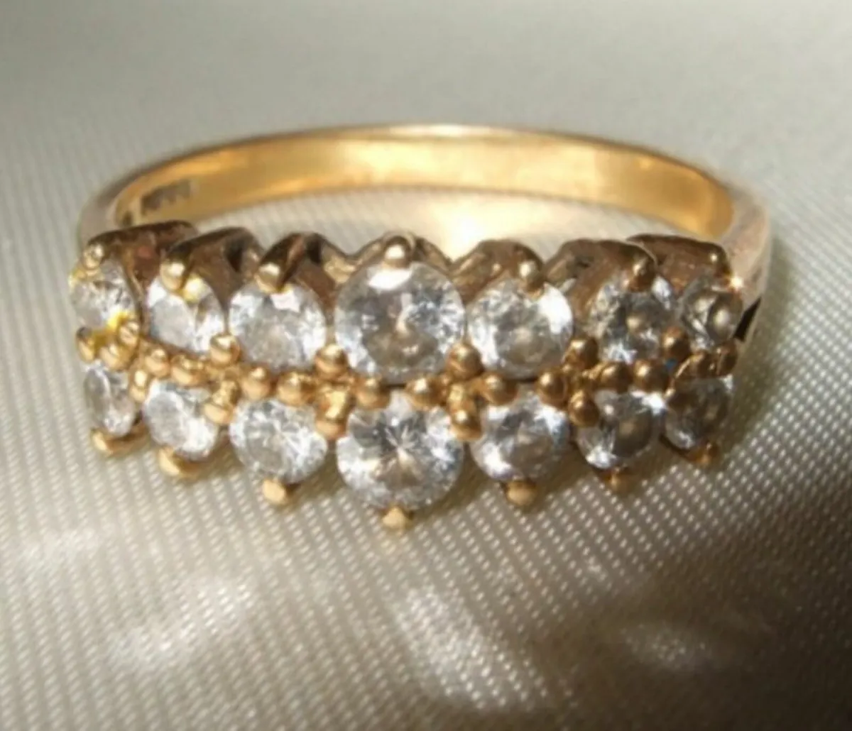 Vintage 18ct Gold & Diamond Ring - Image 1