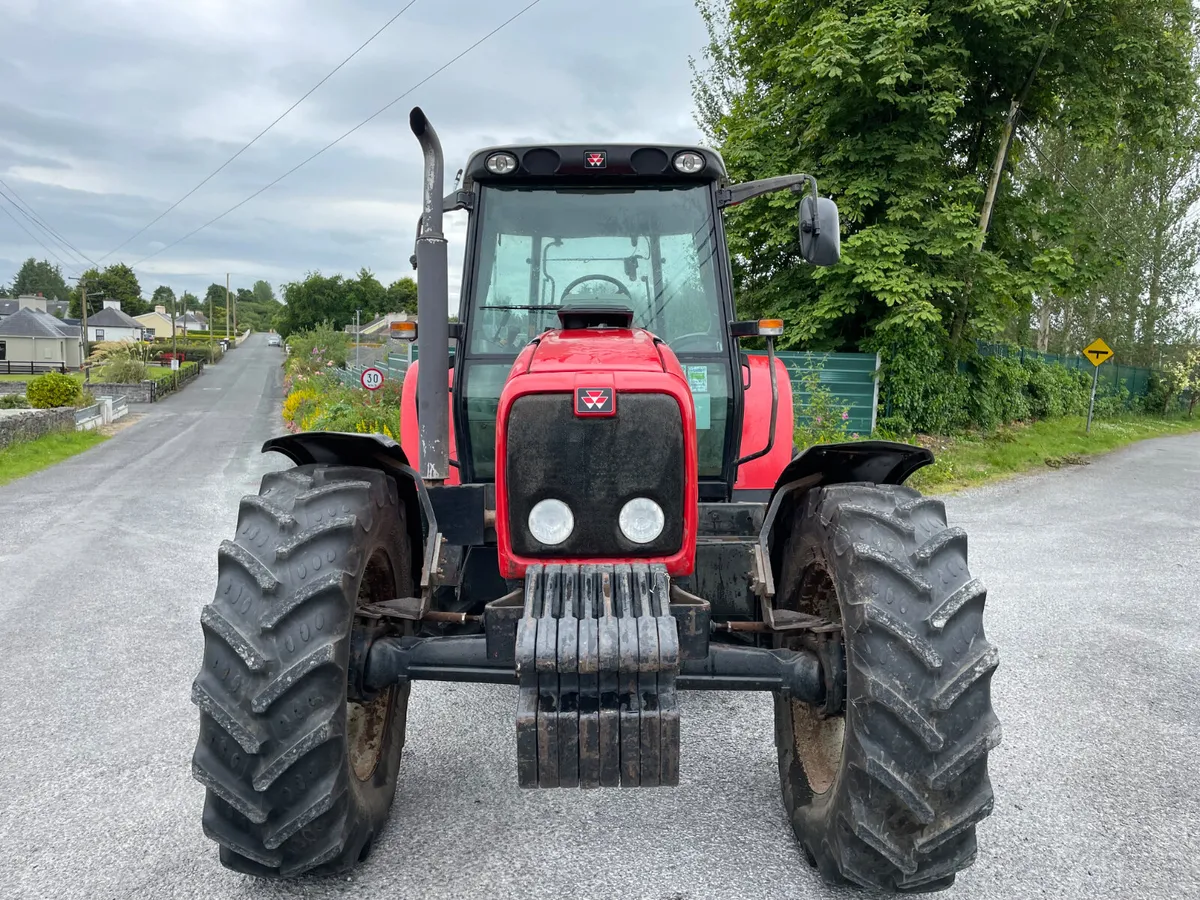 2005 Massey Ferguson 5465 - Image 4