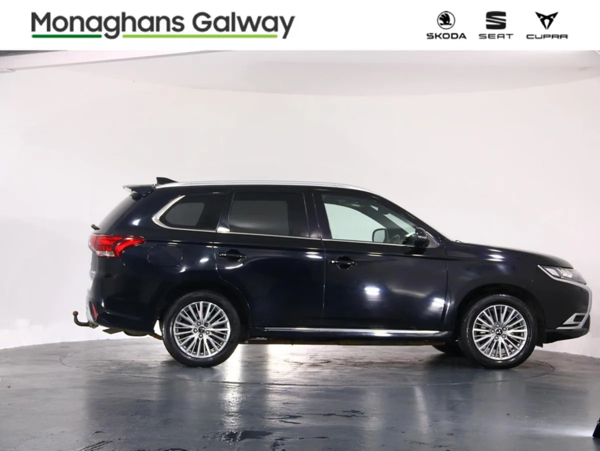 Mitsubishi Outlander 2.0 4H PHEV 200BHP  AUTO PLUG - Image 3