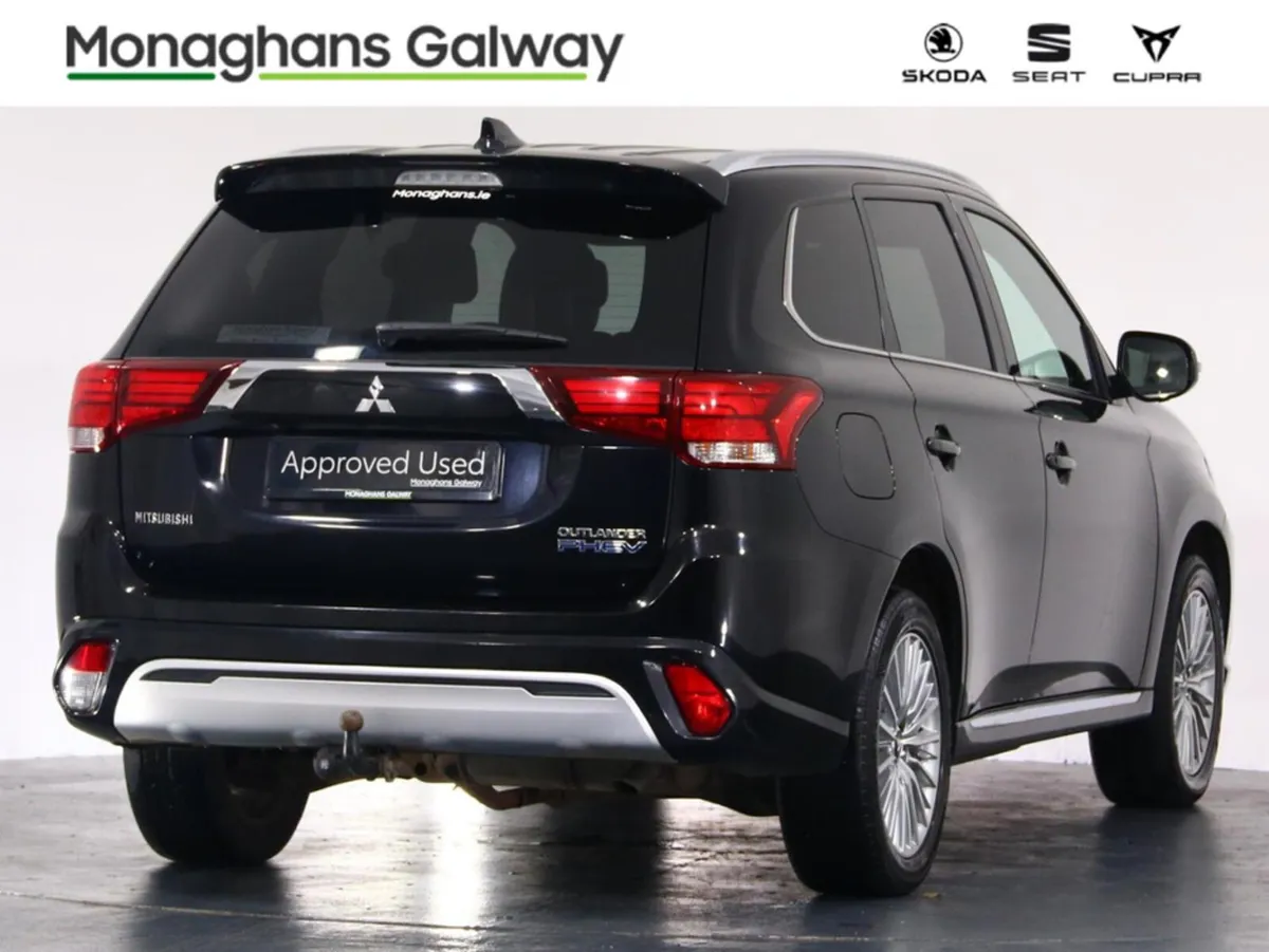 Mitsubishi Outlander 2.0 4H PHEV 200BHP  AUTO PLUG - Image 4