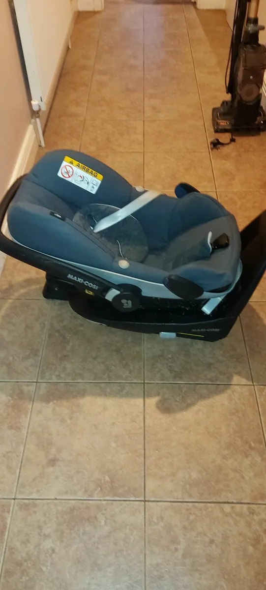 Maxi cosy car seat - Image 3