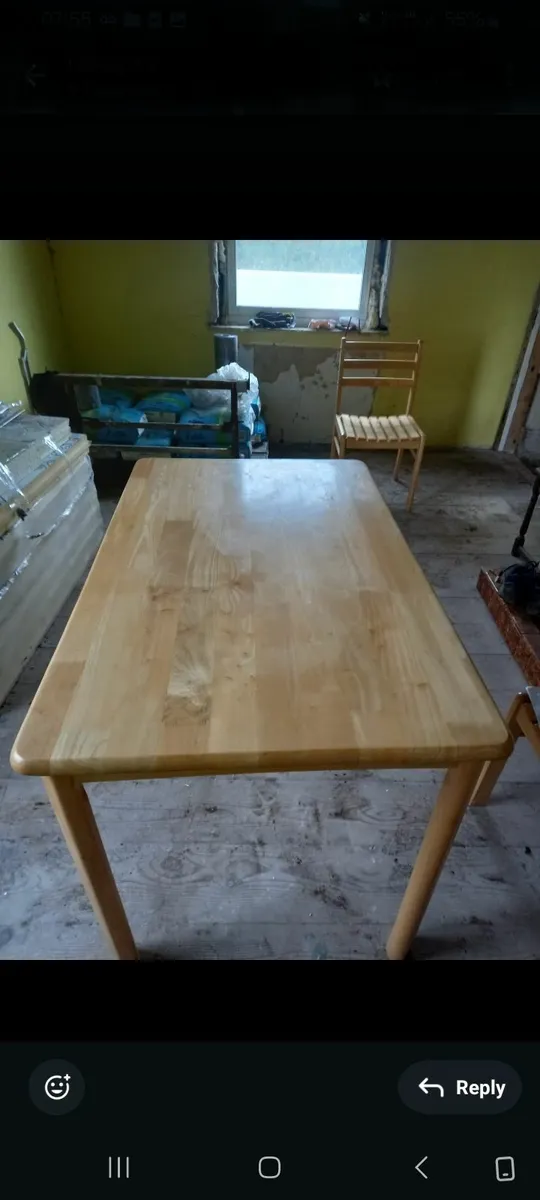 Table & chairs - Image 1