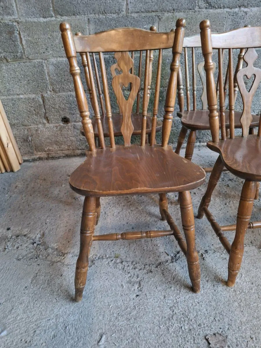 6 solid pine chairs for restoration (DELIVERY) - Image 4