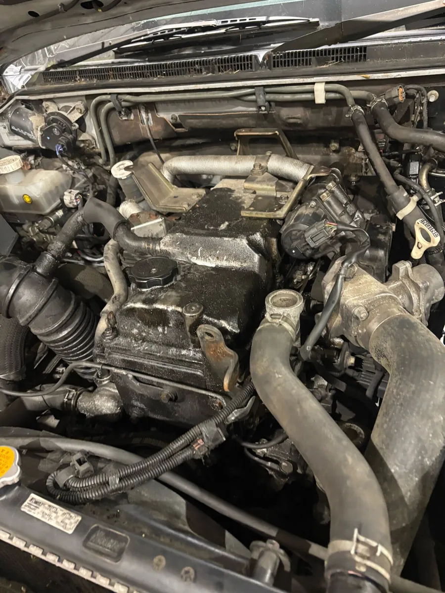 Mitsubishi Pajero Engine - Image 1