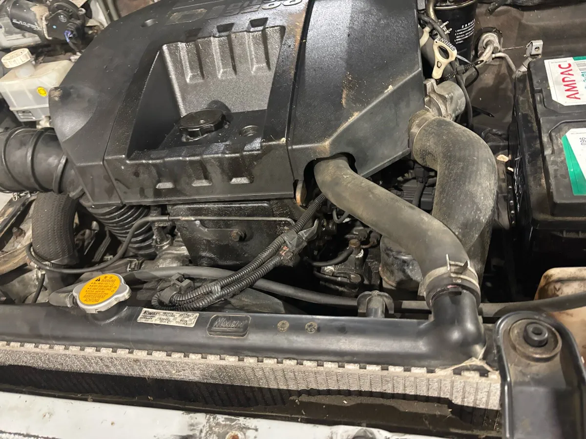 Mitsubishi Pajero Engine - Image 3
