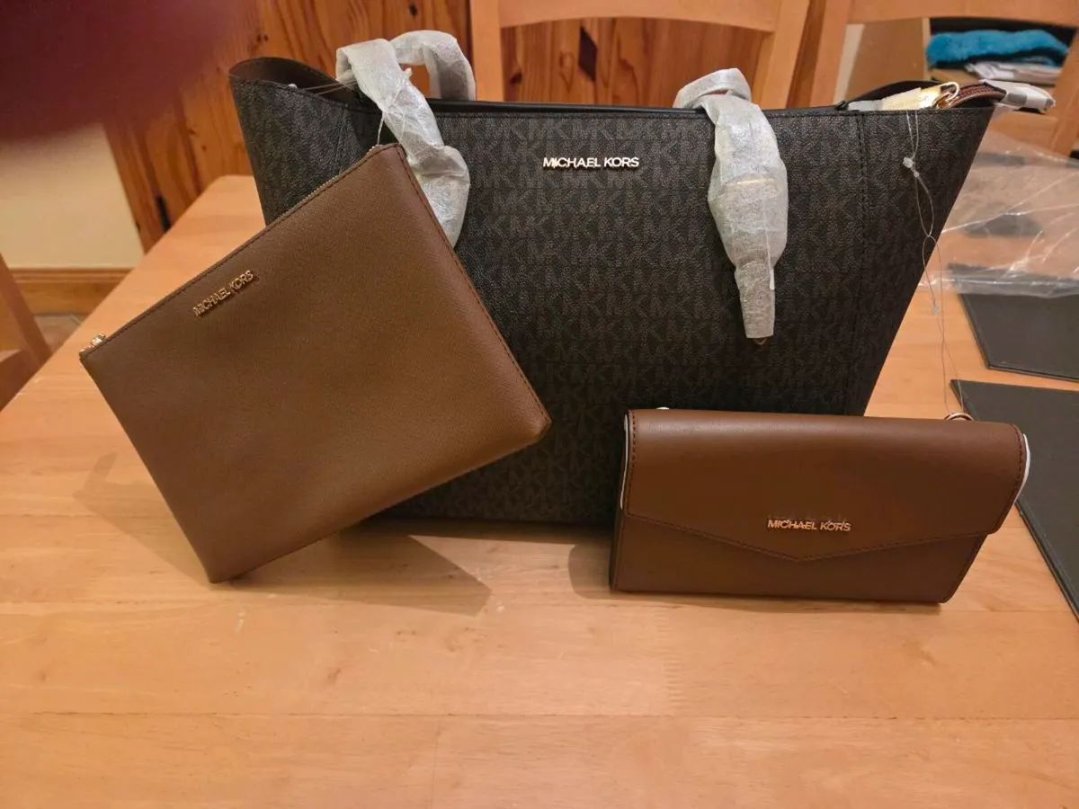 Michael Kors Handbag - Image 4