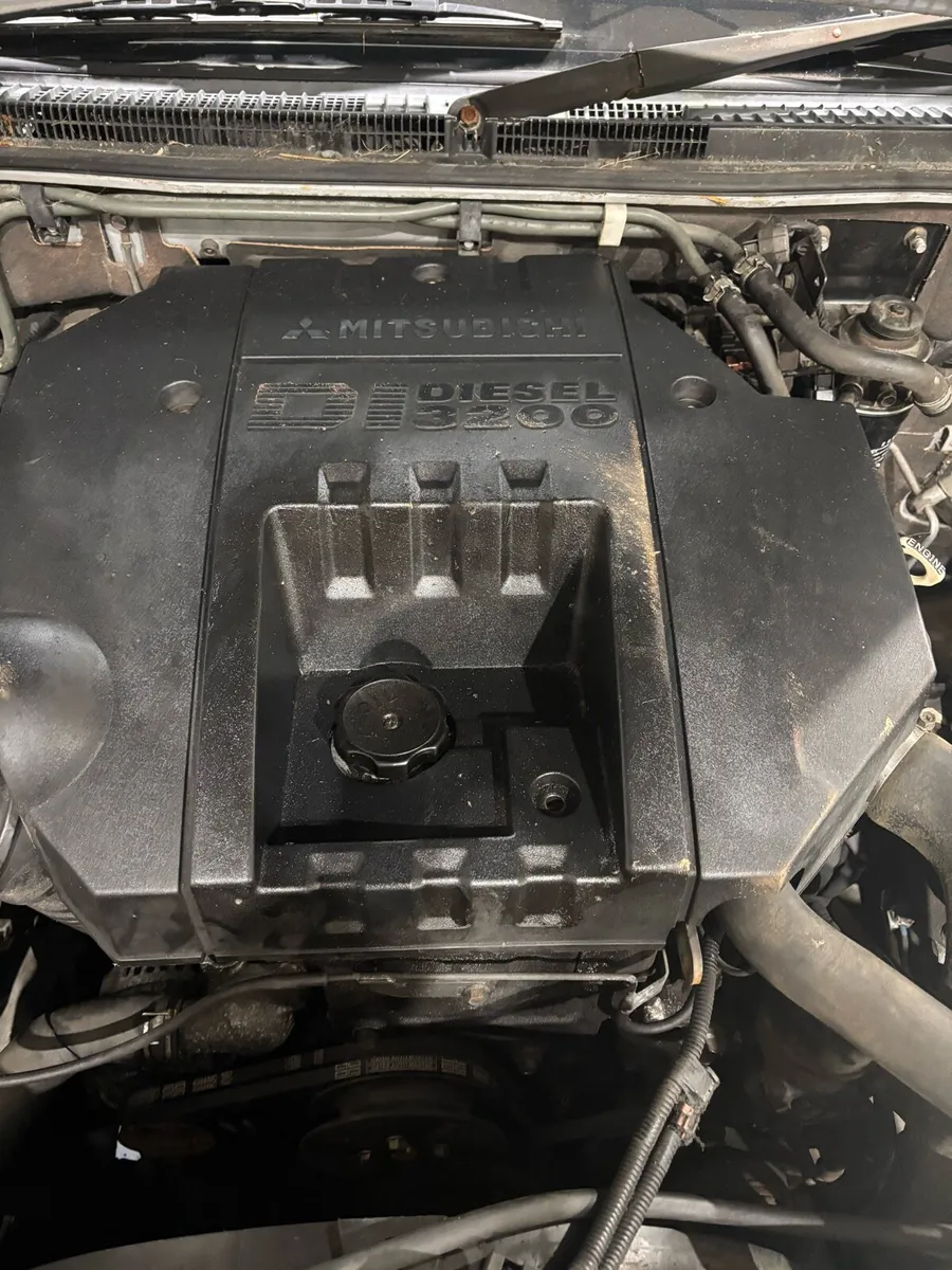 Mitsubishi Pajero Engine - Image 4