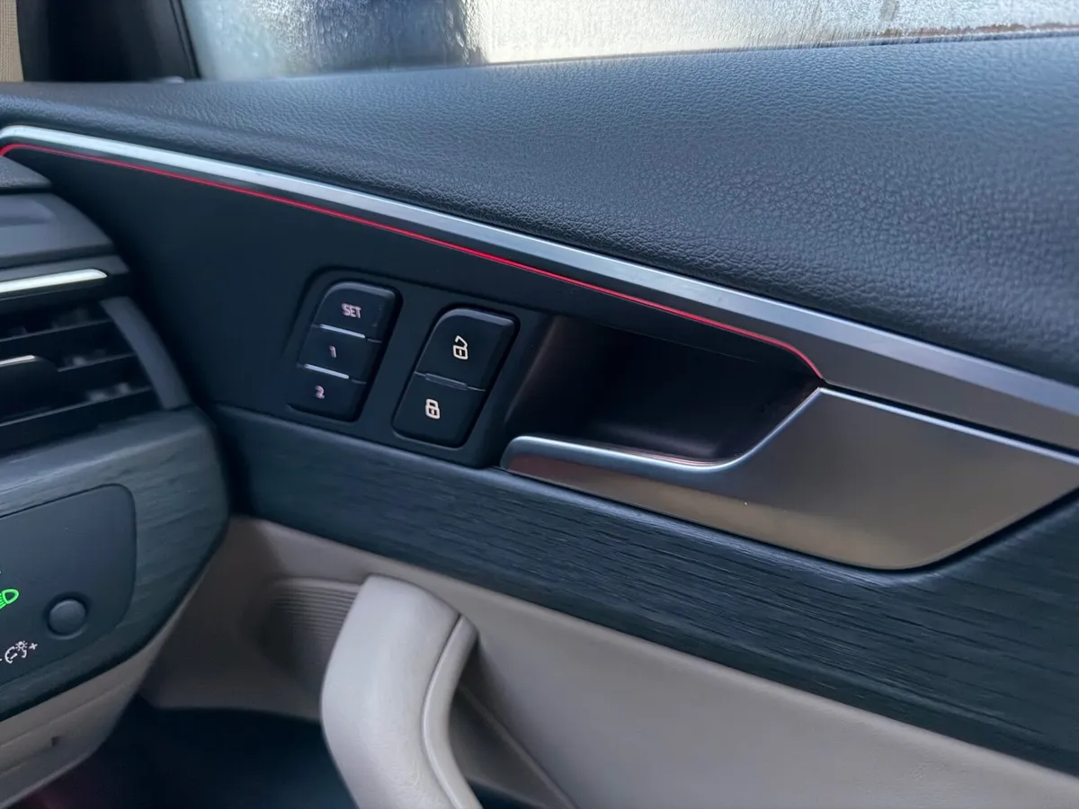 Audi A4 2016 - Image 4