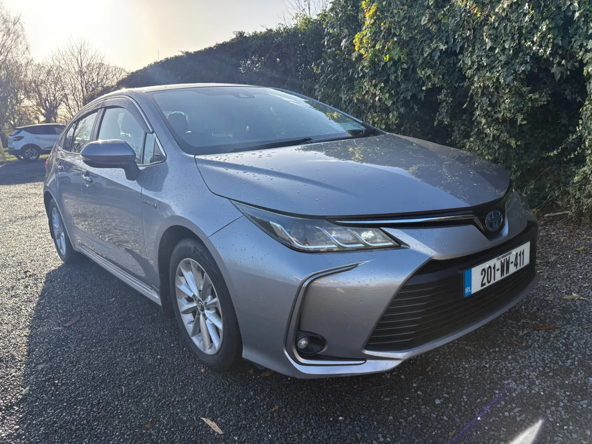 Toyota Corolla 2020 Hybrid - Image 2