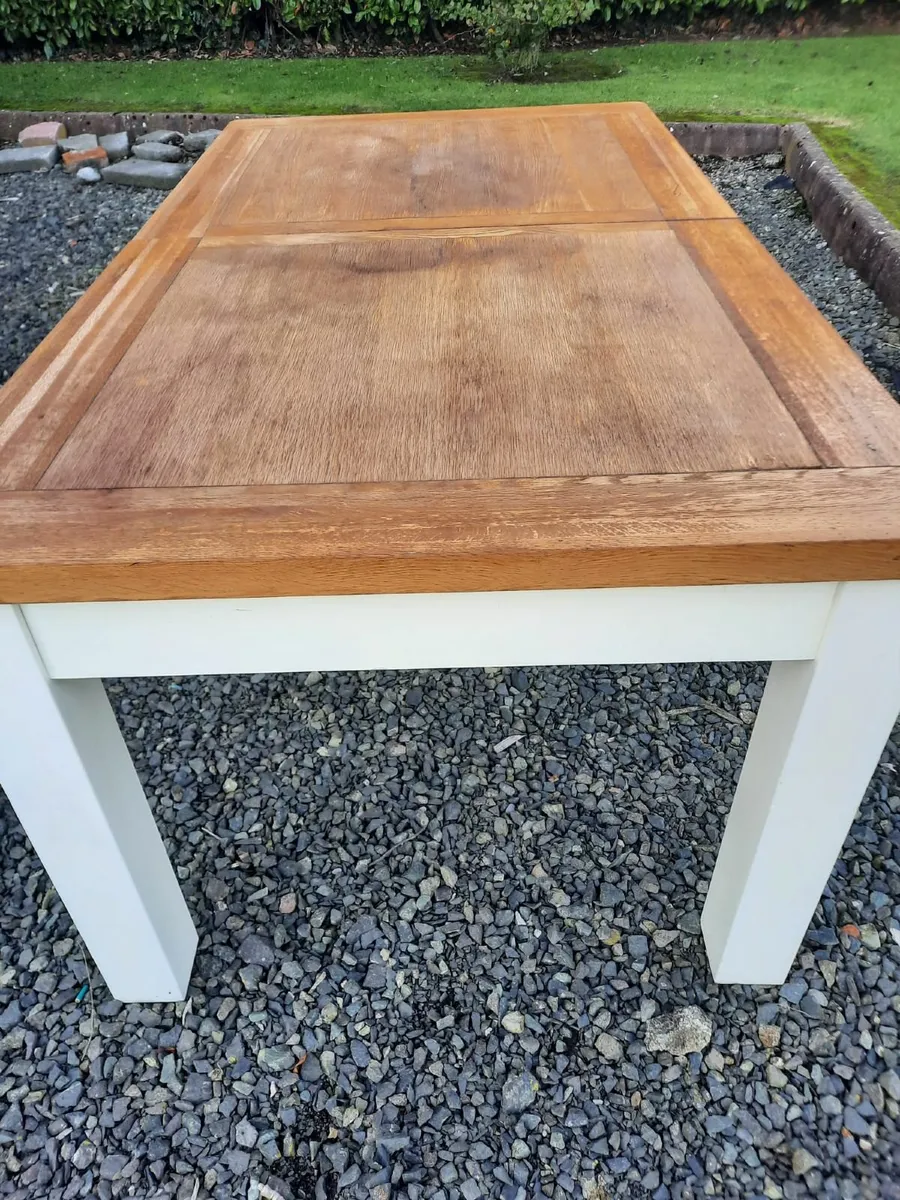 Large table - Image 4