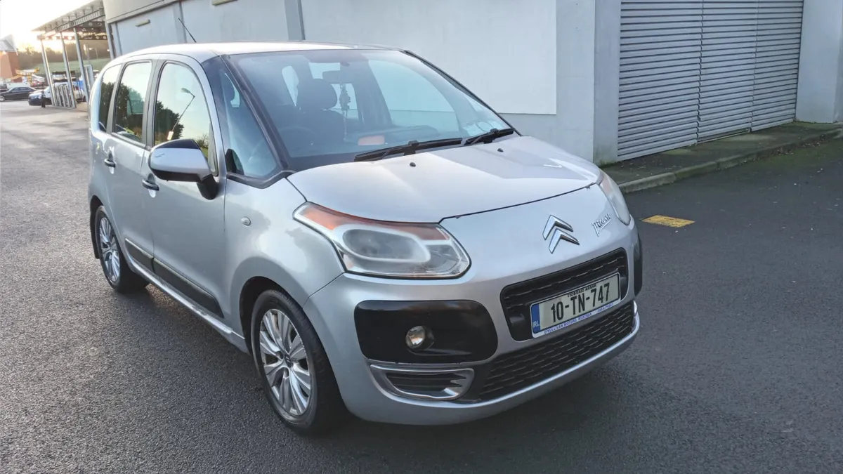 CITROEN C3 PICASSO / 2010 / 1.6 DIESEL / MANUAL - Image 3
