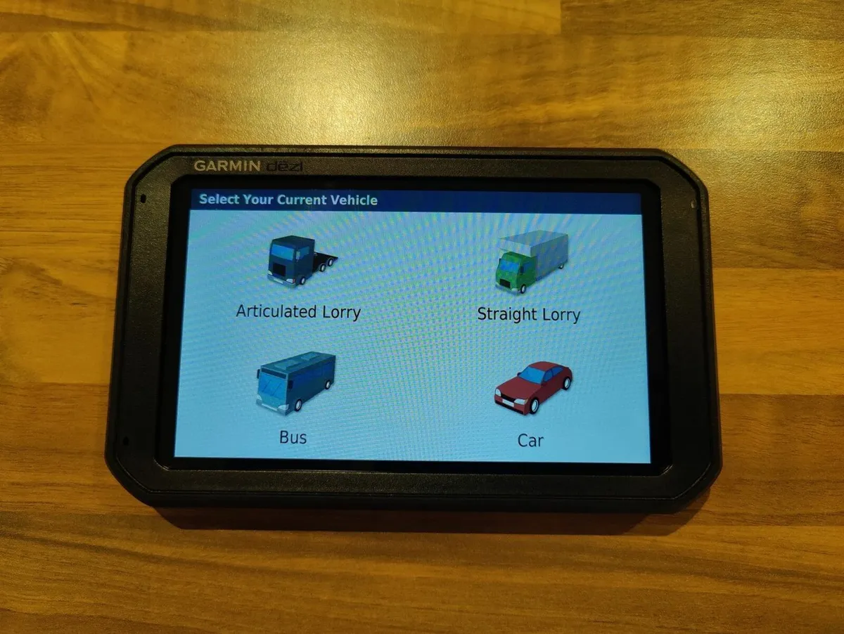 Garmin dezl 780 HGV sat nav - Eircodes - Europe - Image 1