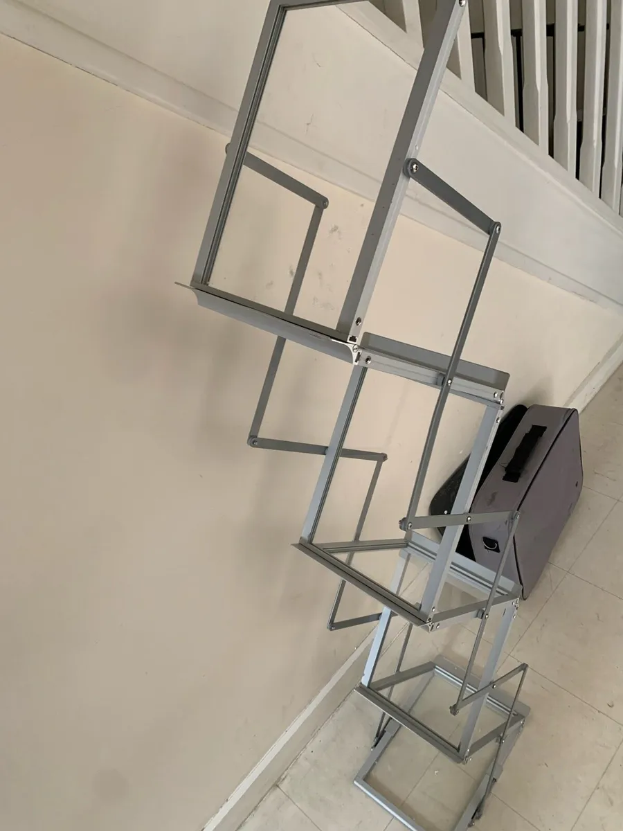 Brochure Display stand - Image 4