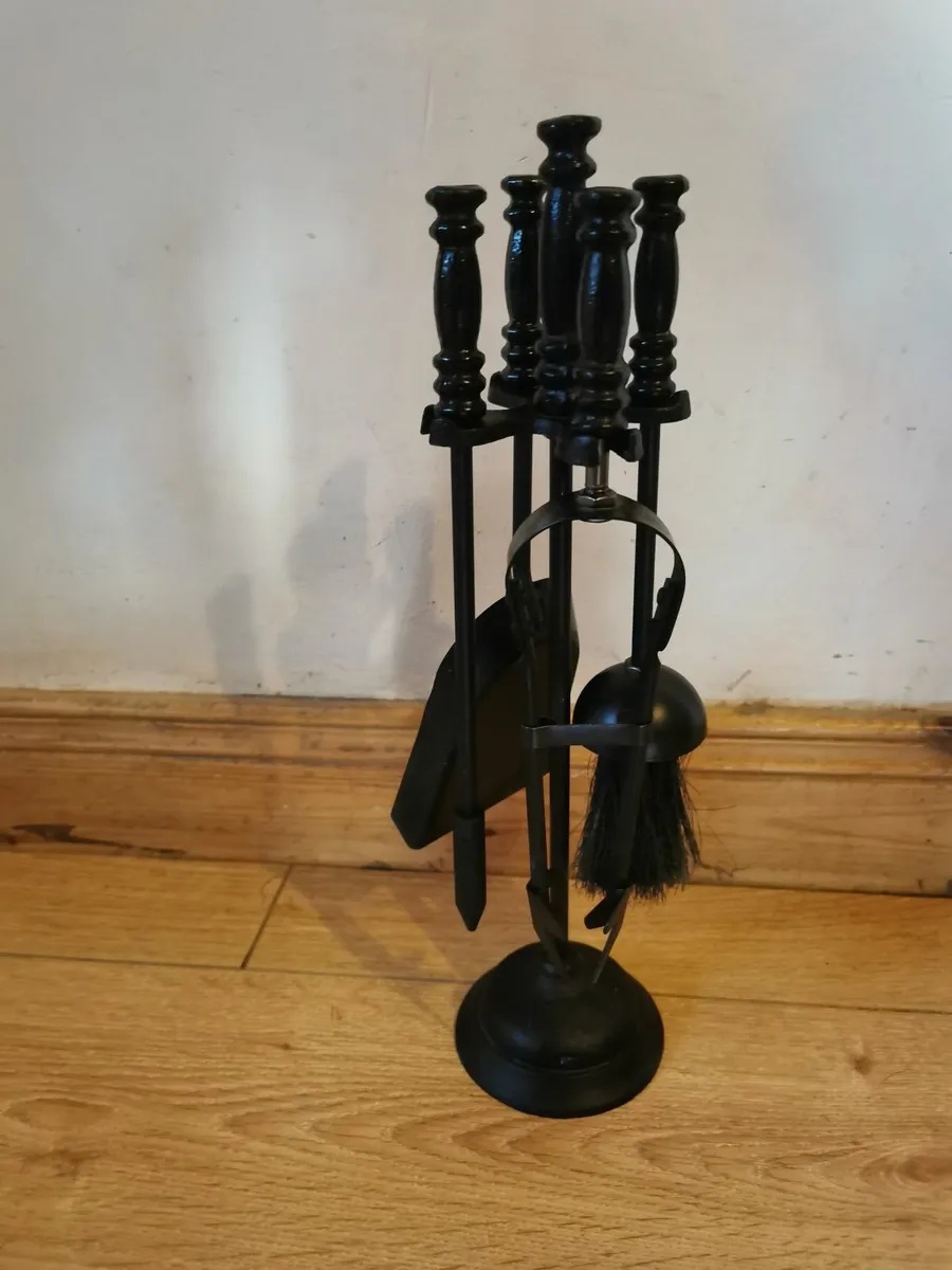 New Quality cast Iron fireplace set - Image 1