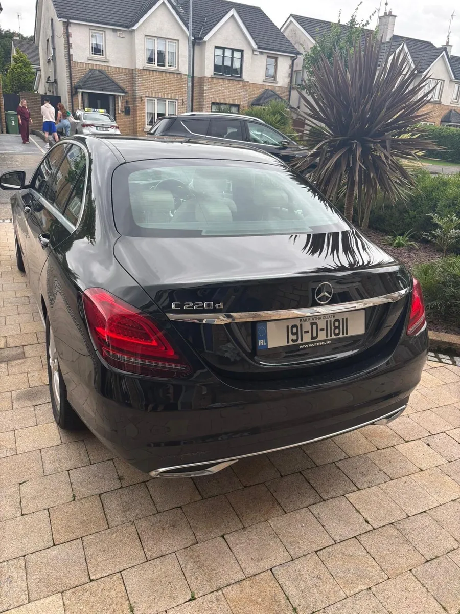2019 Mercedes C220 - Image 3
