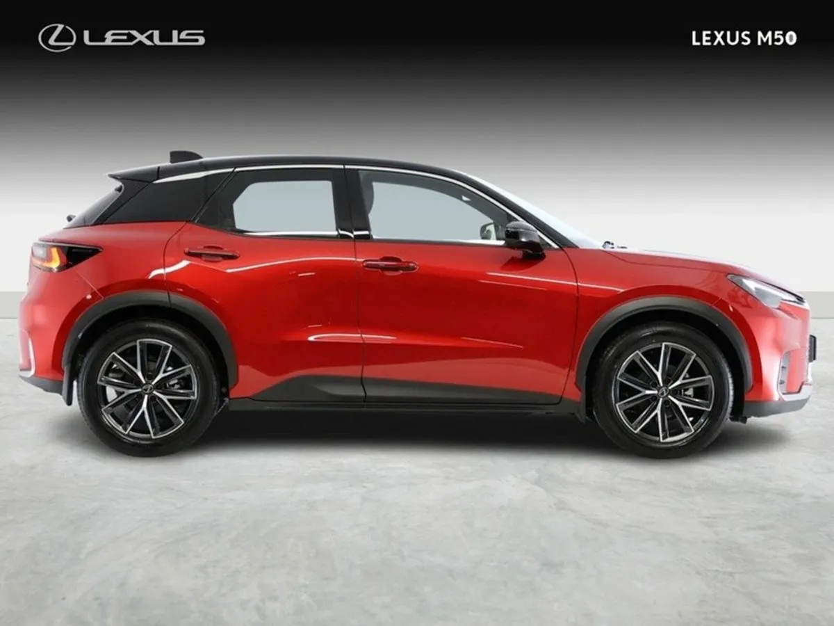 Lexus LBX Cool - Image 4