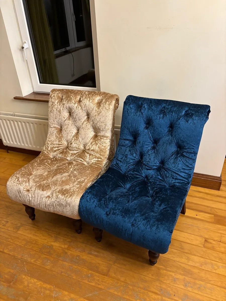 Crushed velvet chairs - Image 2