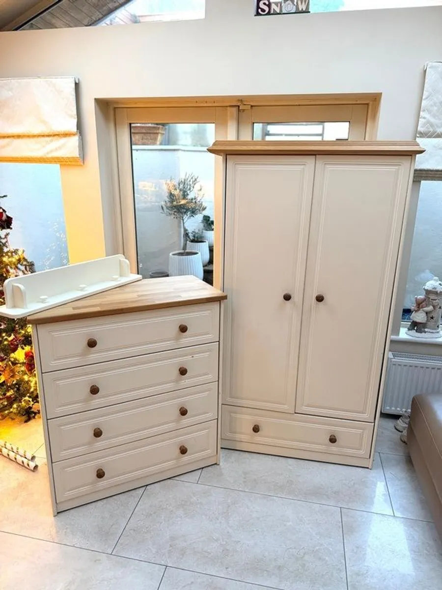 Cream Wardrobe and Chest of drawers in excellent condition - Image 1