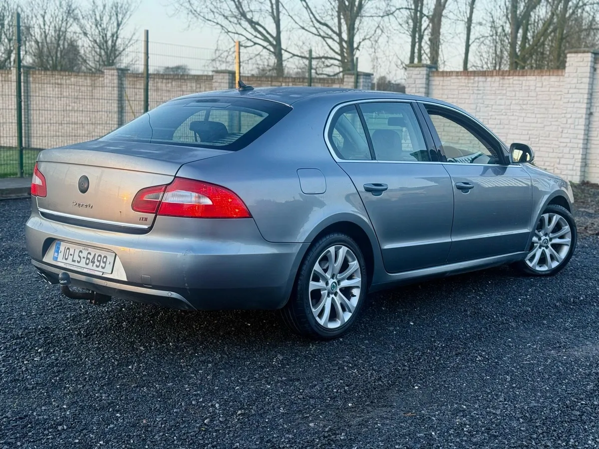 10 Skoda Superb 2.0 TDi New Nct - Image 3