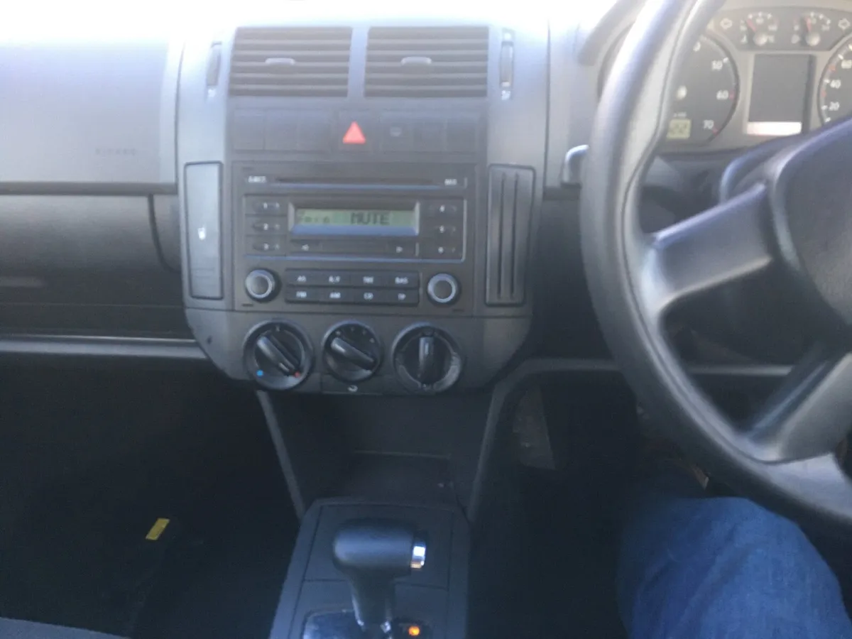 Volkswagen Polo 2006 - Image 4