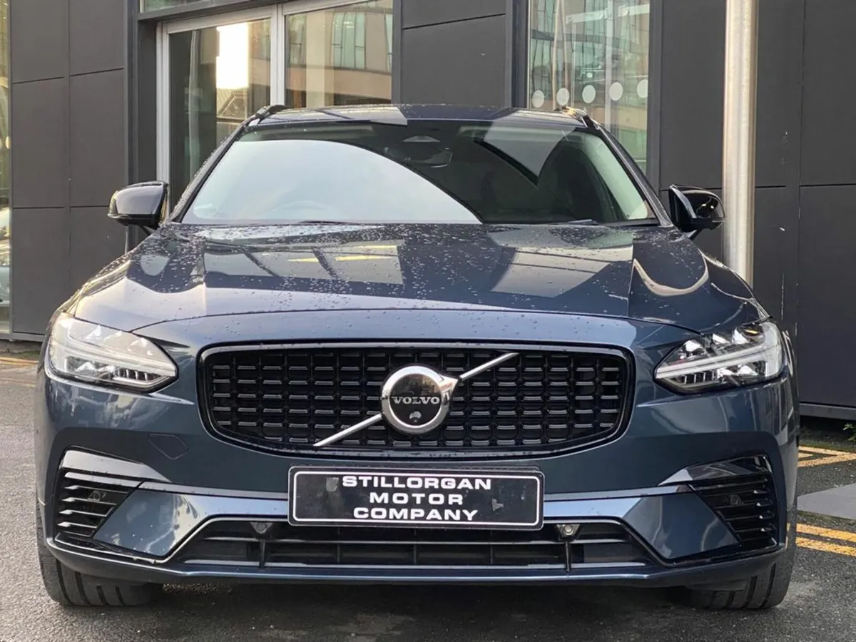 Volvo V90 T6 Dark Plus Recharge AWD Auto PHEV - Image 2