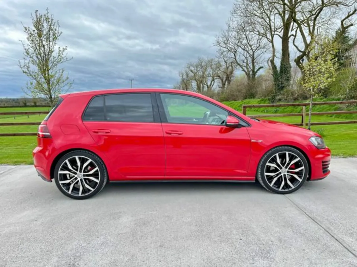 Volkswagen Golf GTI 2.0tsi 220HP *RETAIL PRICE €14 - Image 4