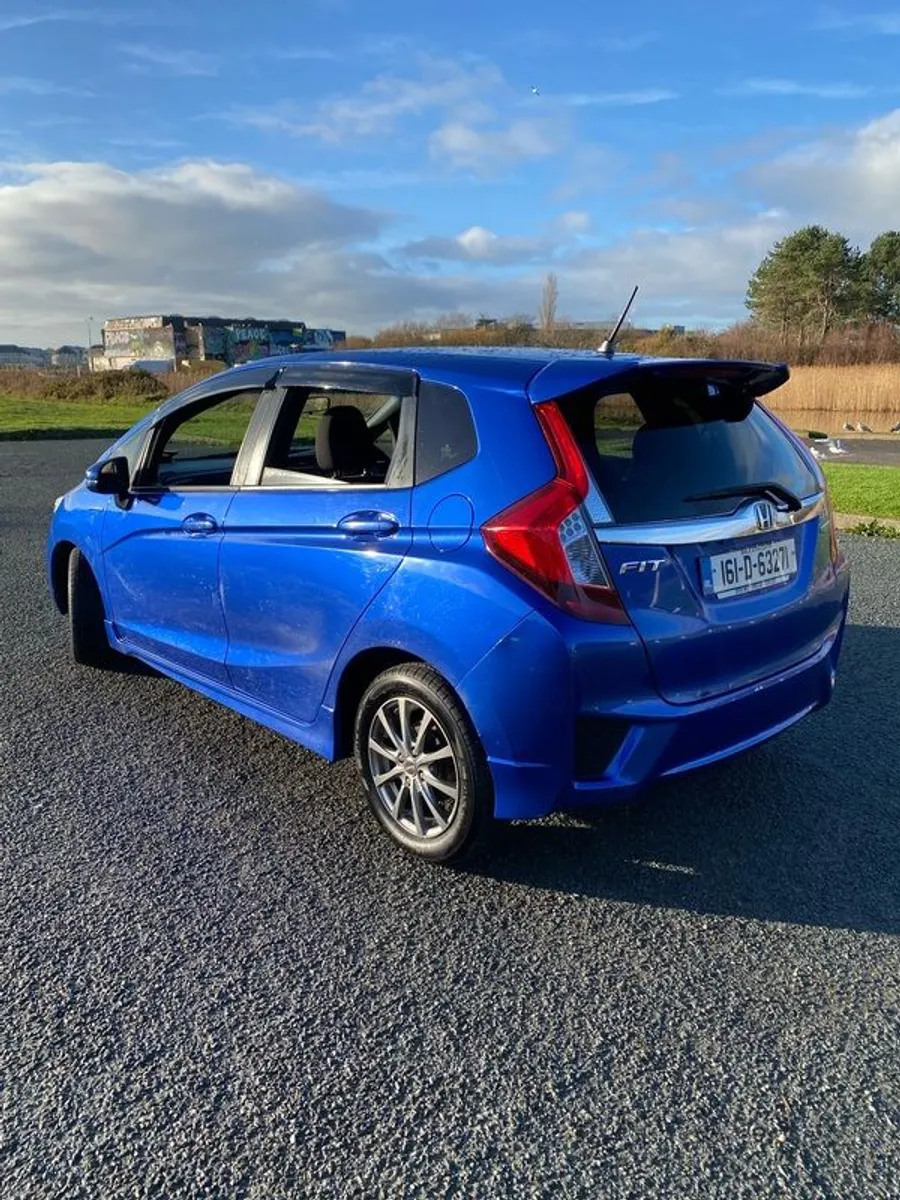 2016 Honda Fit, (Executor Sale) Automatic, Reverse Camera, Hybrid Parking Sensors + 2 Key Fobs - Image 3