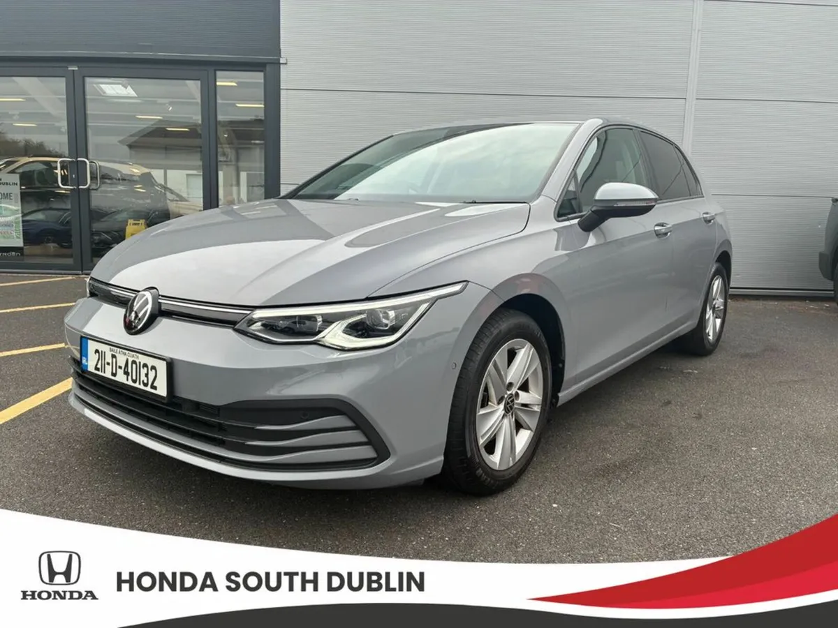 Volkswagen Golf Petrol, Hybrid, Automatic - Image 1