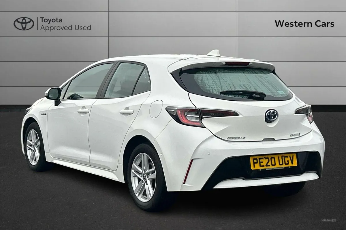 Toyota Corolla 1.8 VVT-h Icon Tech CVT Euro 6 (s/s - Image 4