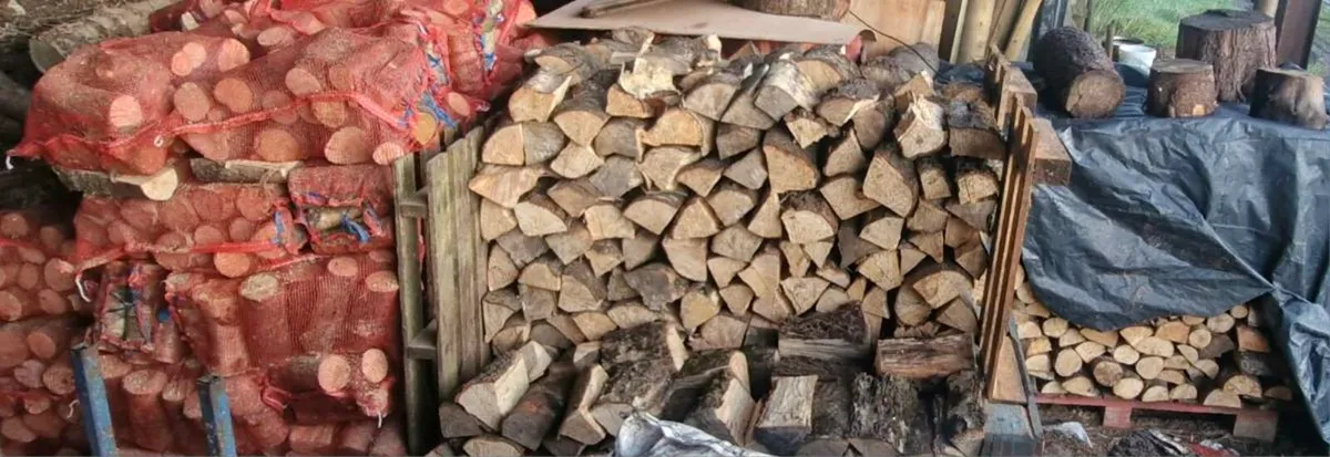Softwood hardwood kindling. - Image 1