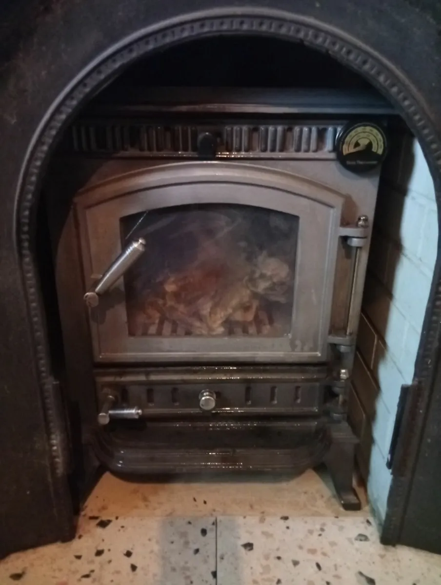 MultiFuel Henley 8kw Cast Iron fireplace full set - Image 2