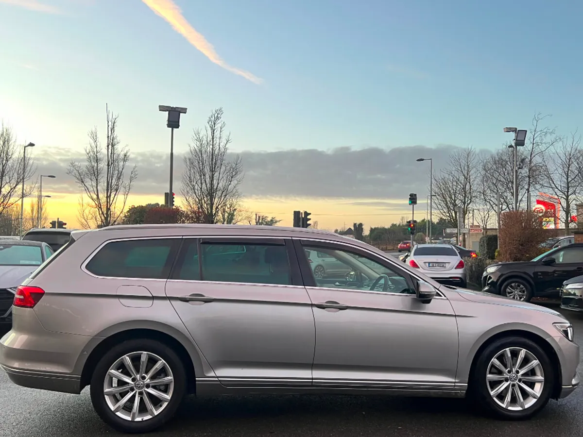Volkswagen Passat 2.0 TDI 150HP HIGHLINE ESTATE AU - Image 4