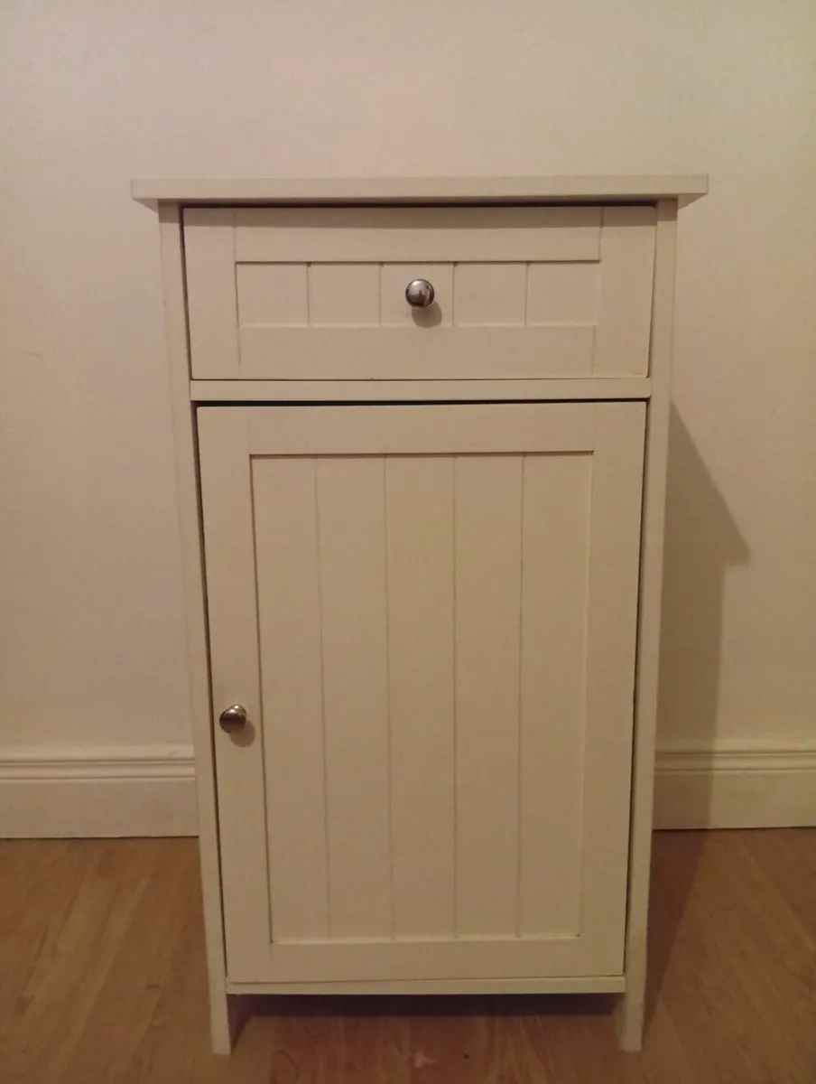 White Sturdy Roomy bathroom cabinet storage unit - Image 2