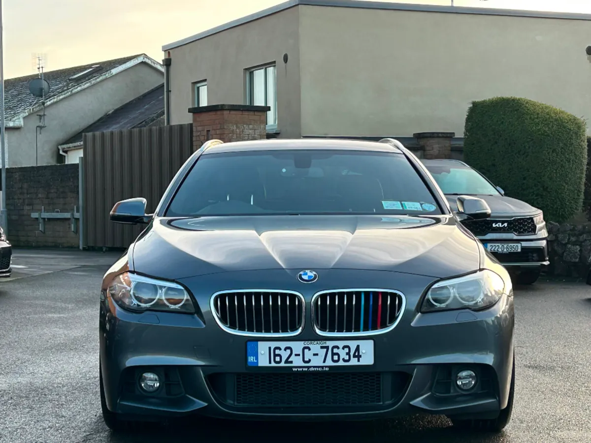 BMW 5-Series 520D M SPORT TOURING AUTO *LOW KMS* - Image 2