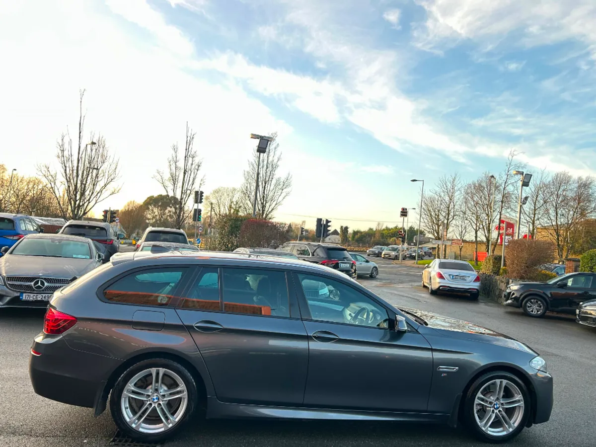 BMW 5-Series 520D M SPORT TOURING AUTO *LOW KMS* - Image 4