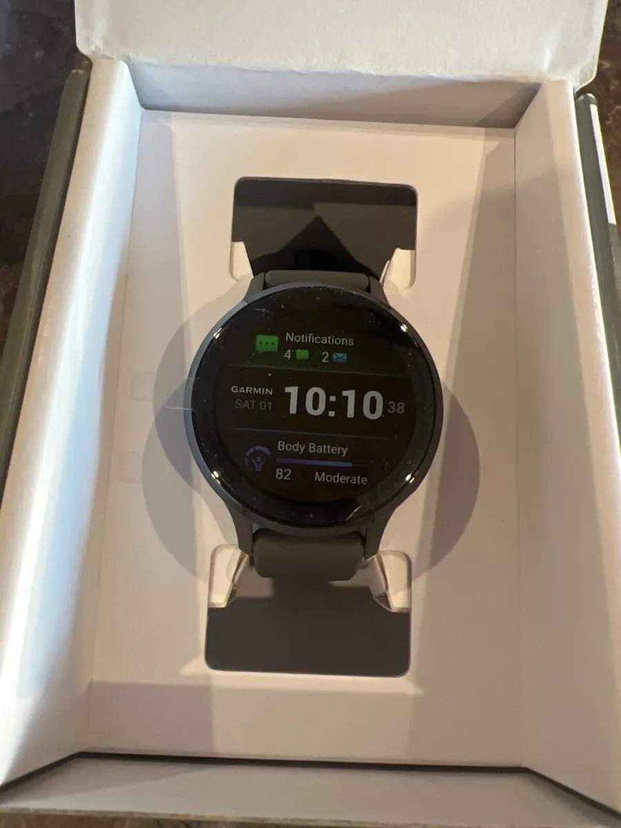 Garmin Venu 3S smartwatch - Image 2